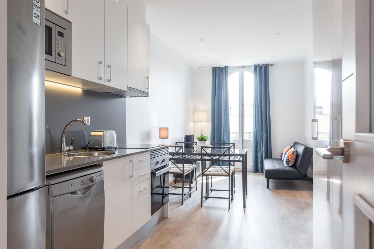 Bright Apartment With Balconies 34 บาร์เซโลนา ภายนอก รูปภาพ