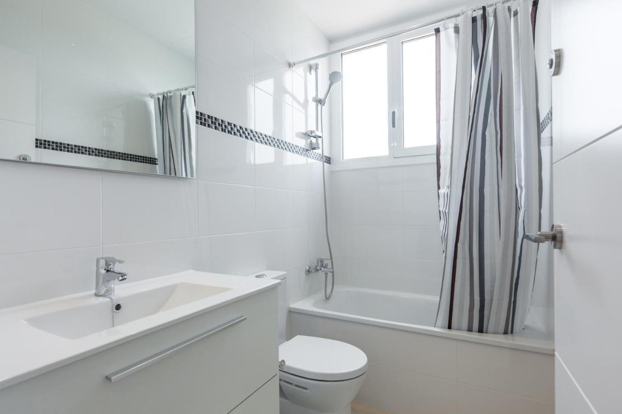 Bright Apartment With Balconies 34 บาร์เซโลนา ภายนอก รูปภาพ